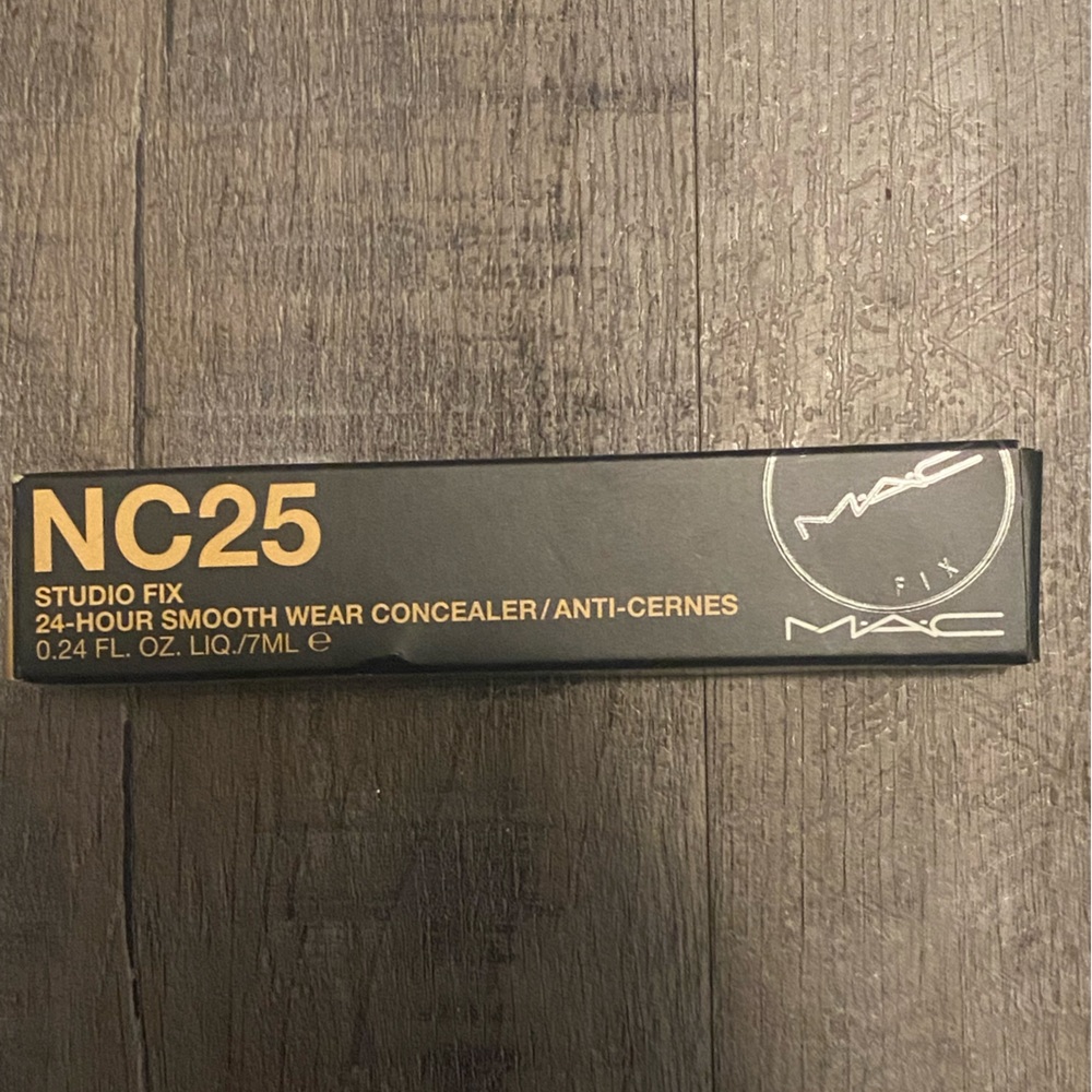 Mac studio fix concealer